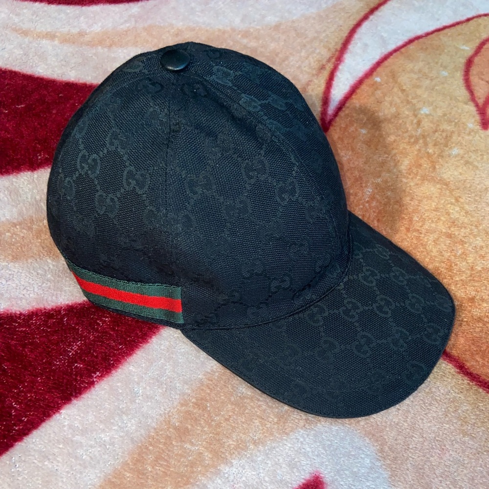 *SOLD* Gucci Canvas Baseball Hat